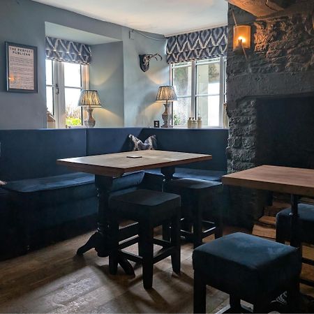 The Keepers Arms Hotel Quenington Exterior photo