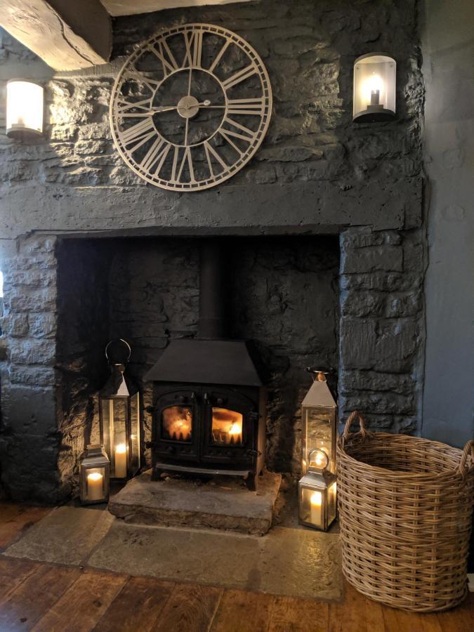 The Keepers Arms Hotel Quenington Exterior photo