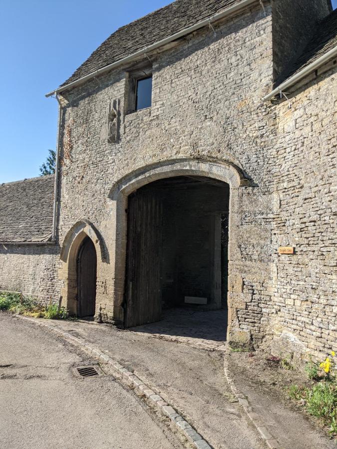 The Keepers Arms Hotel Quenington Exterior photo