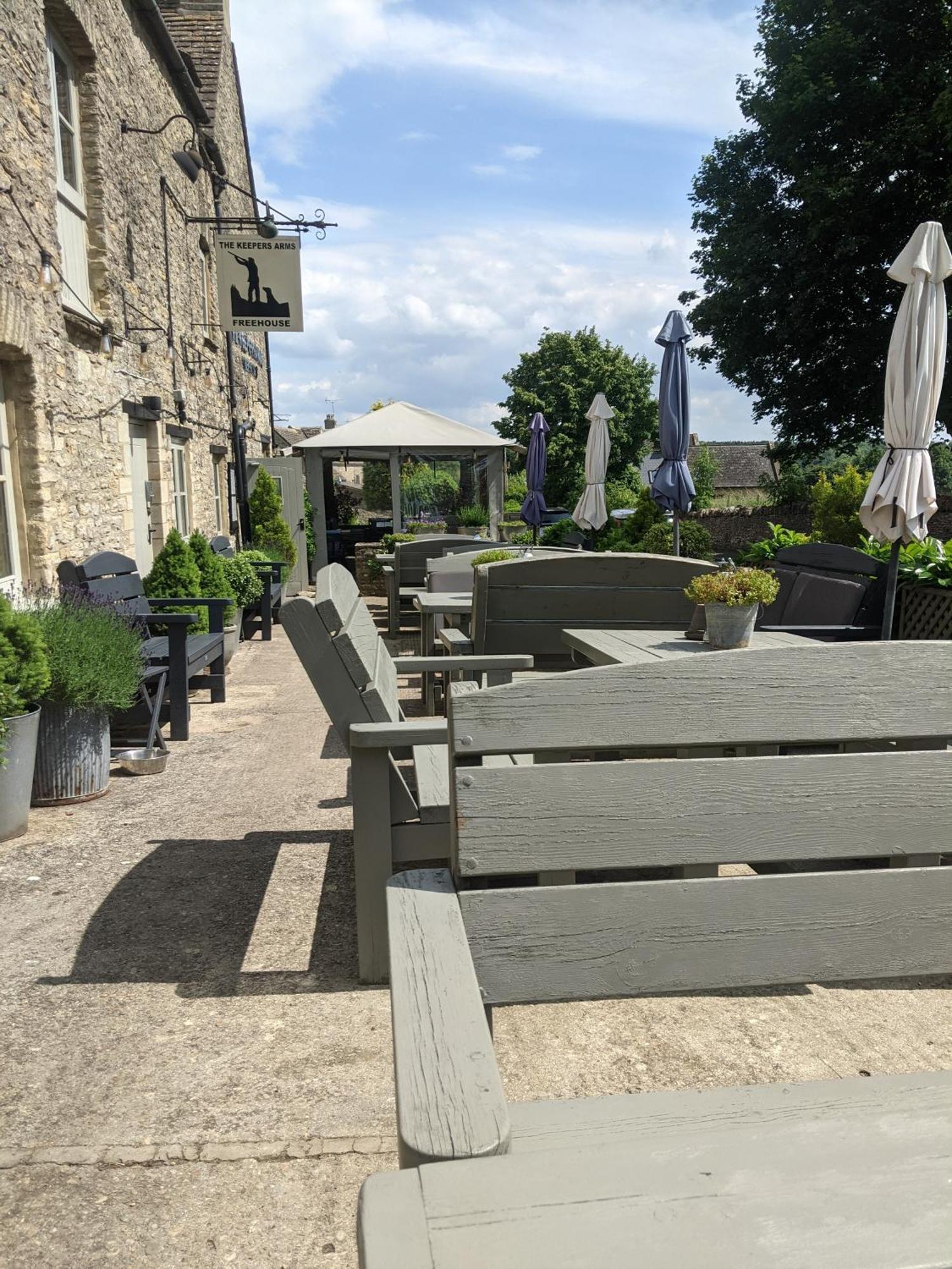The Keepers Arms Hotel Quenington Exterior photo